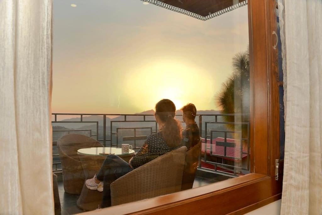 The Cerro Rico - 3 Bhk Modern Villa Kasauli Eksteriør bilde